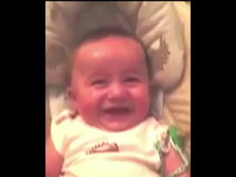 オッサンのような笑い声の赤ちゃんに癒される