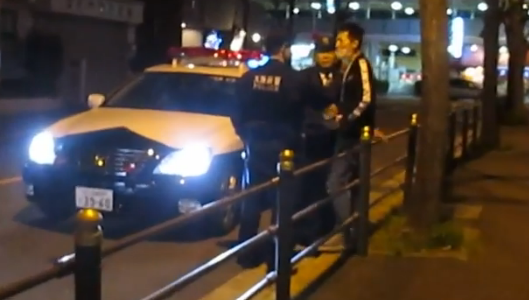 【これが大阪や】DQN vs 警察官を撮影。どっちもヒートアップして激しすぎ！
