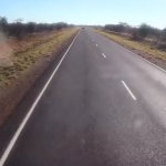 オーストラリアの長距離トラックの運転手が抱えている苦悩…。