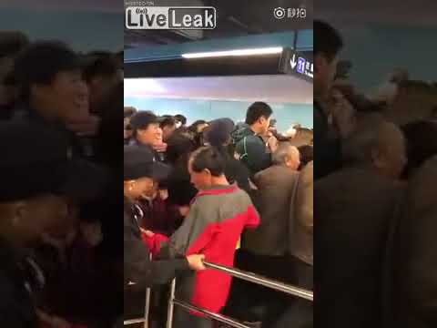 地下鉄が今日だけ無料だってよ！in 中国