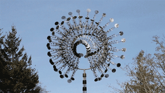 Outdoor wind sculpture